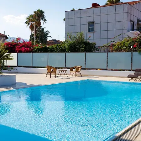 Path House - Etna & Sea View Lejlighedshotel