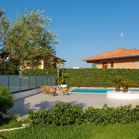 מלון דירות Path House - Etna & Sea View 4*