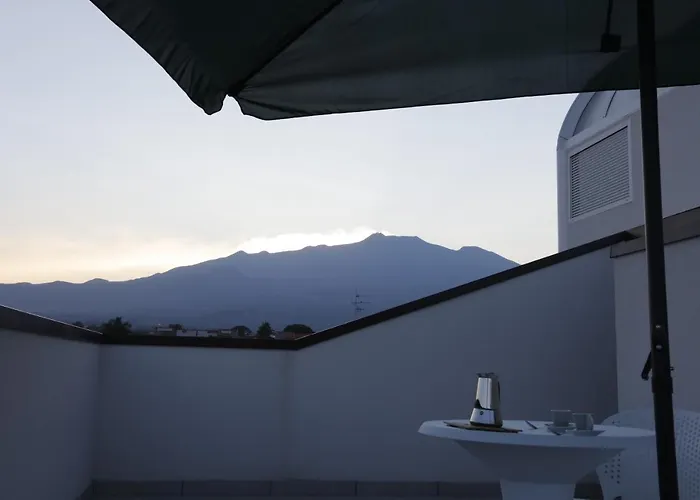 Path House - Etna & Sea View 4* ריפוסטו