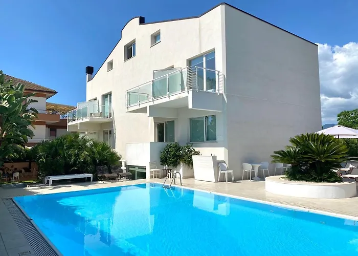 מלון דירות Path House - Etna & Sea View 4*