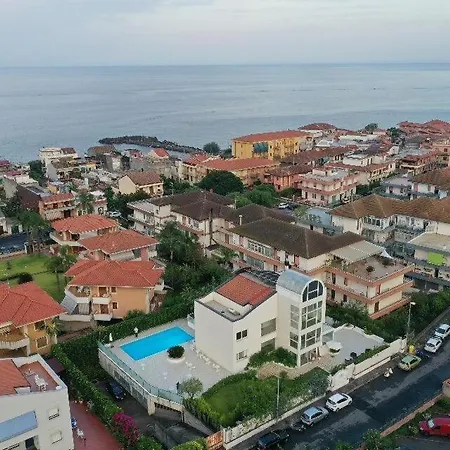 Path House - Etna & Sea View
