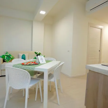 Path House - Etna & Sea View Aparthotel Riposto