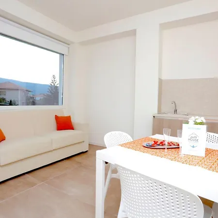 Path House - Etna & Sea View Aparthotel Riposto