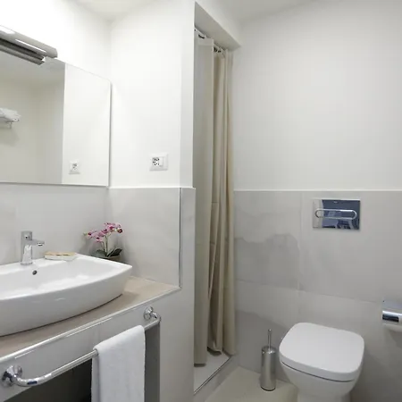 Aparthotel Path House - Etna & Sea View