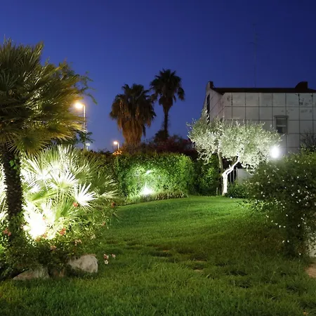 Ξενοδοχείο με διαμερίσματα Path House By Wonderful Italy Riposto